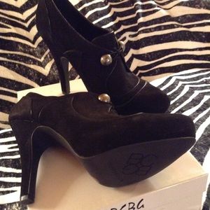 Never worn BCBG black shoes heels shooties sz 10 ❤️